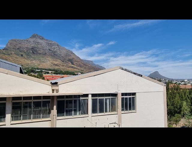 297M² CO-WORKING SPACE FOR SALE IN SALT RIVER